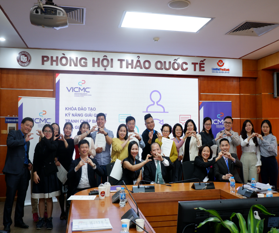 Khóa Kỹ năng giải quyết tranh chấp bằng hòa giải tháng 12/2020 tại Hà Nội