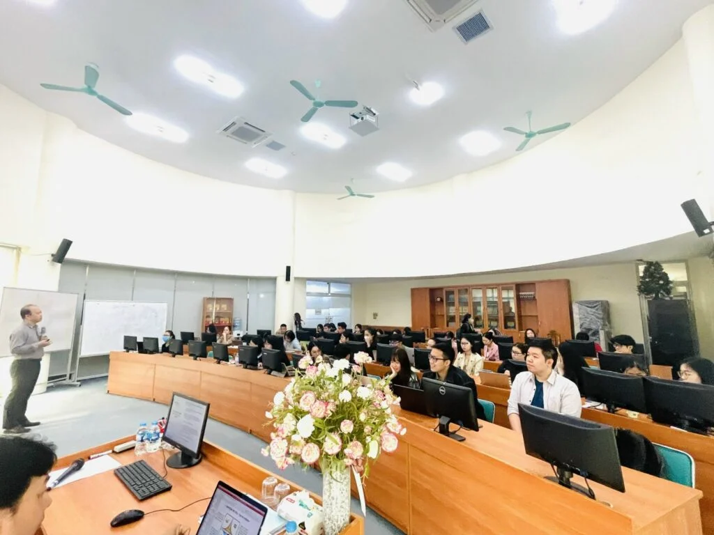 Chương trình đào tạo về hòa giải của lớp Luật sư Hội nhập Quốc tế khóa VI tại HN ngày 05-06/11/2022