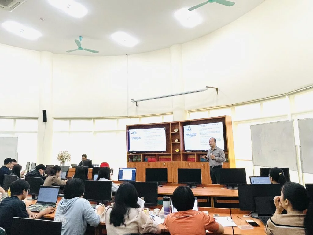 Chương trình đào tạo về hòa giải của lớp Luật sư Hội nhập Quốc tế khóa VI tại HN ngày 05-06/11/2022